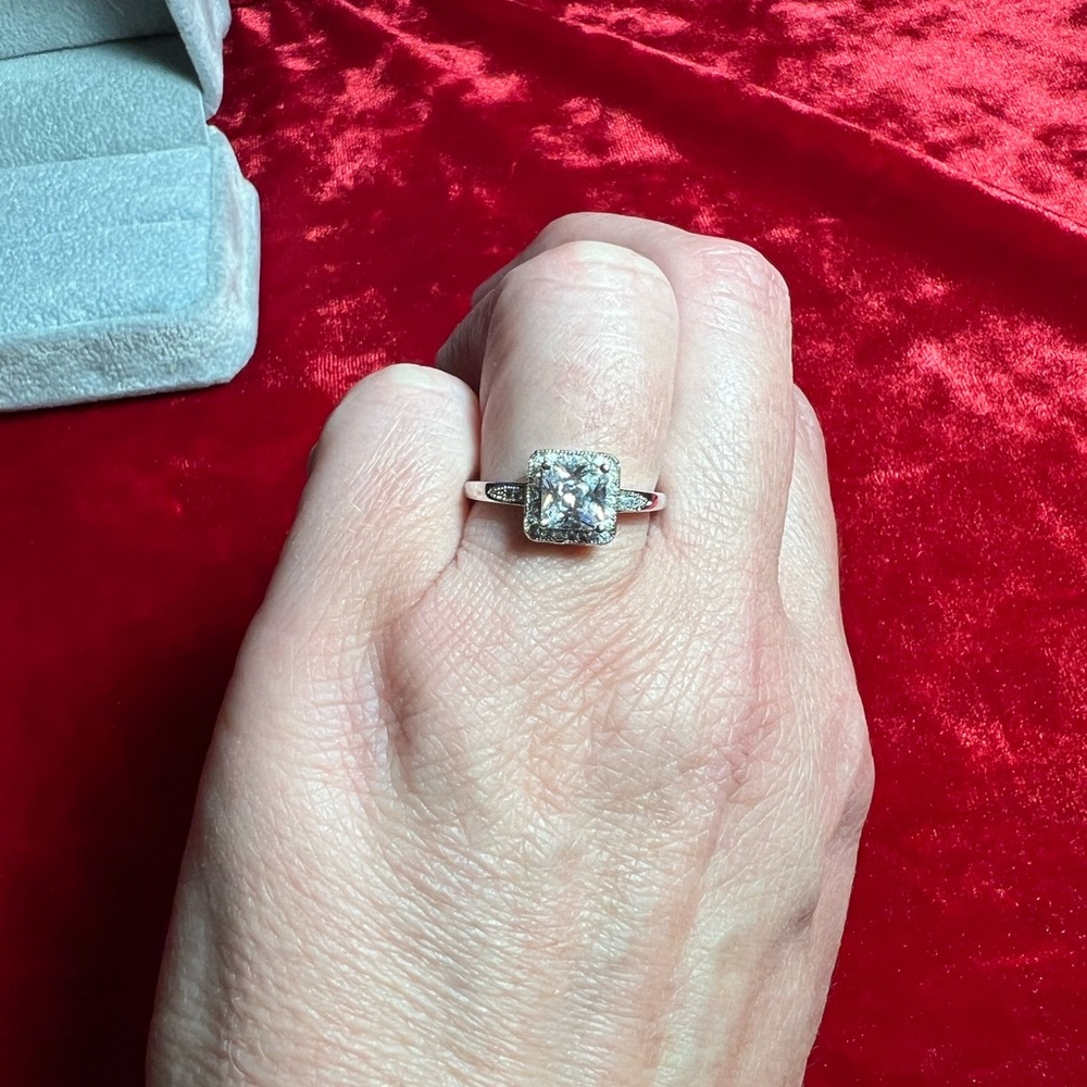 Size 8.25 IBB CN costume jewelry ring. Very dainty and beautiful. Won’t tarnish.